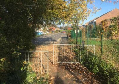 Shared path starts/ends at Purdy Road